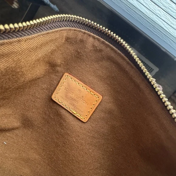 Louis Vuitton Brown Monogram Crossbody Bag - Picture 3 of 6